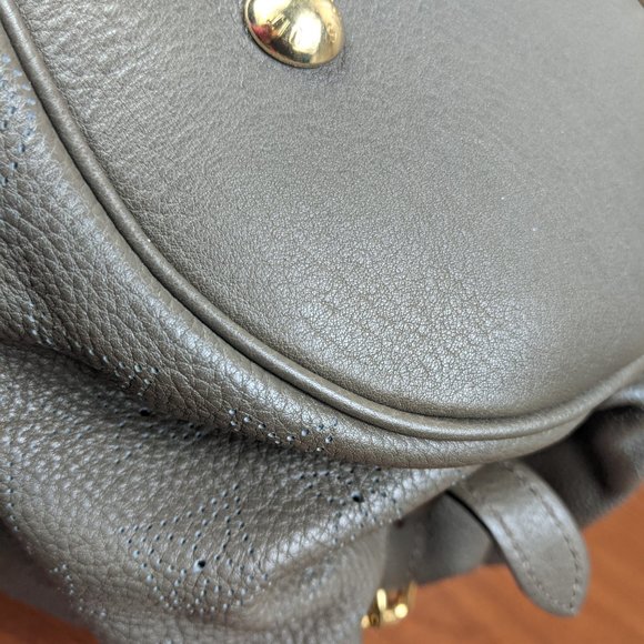 Auth Louis Vuitton taupe Mahina Leather - Picture 8 of 12
